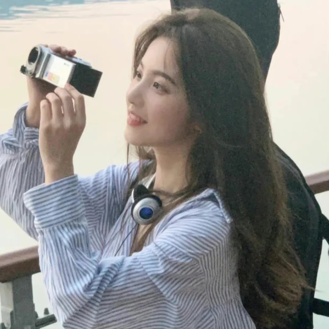人小嘴大